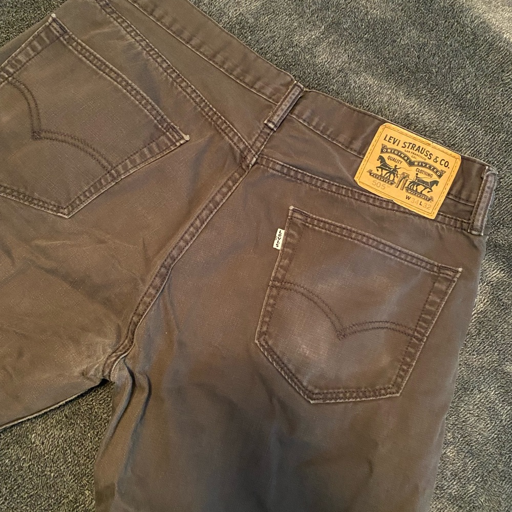 Mens Levi’s - Gray Wash. Rarely Worn